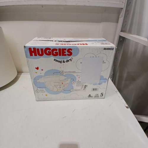 136PK HUGGIES DISNEY BABY SNUG AND DRY DISPOSABLE DIAPERS - SIZE 5 (27LB+) image 2