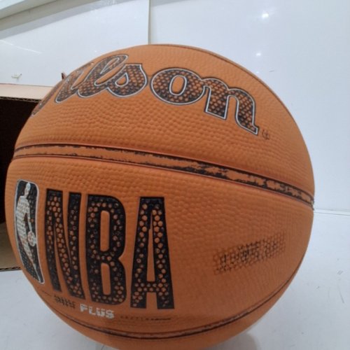 WILSON NBA DRV PLUS BASKETBALL - SIZE 7 - ORANGE image 3