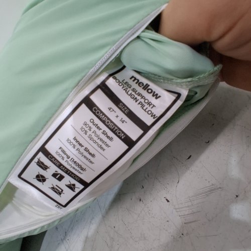 MELLOW SOFT ALIGN+ COOLING BODY PILLOW - GREEN image 2