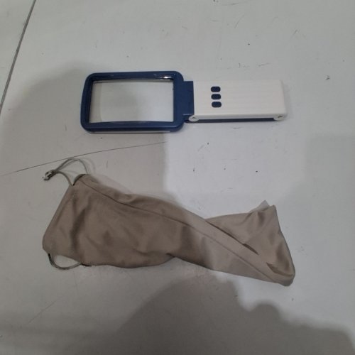 HANDHELD LIGHTED LED PAGE MAGNIFIER - 3 COLOUR MODES - BLUE/WHITE image 3