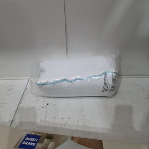 MARTHA STEWART MEMORY FOAM COOLING PILLOW - QUEEN (18" X 28") - WHITE/BLUE (MODEL: 1392500) image 2