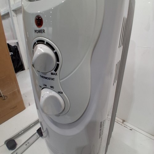 PELONIS PORTABLE ELECTRIC OIL FILLED RADIATOR WITH CASTOR WHEELS AND TIP OVER PROTECTION - 1500W - 120V - 250SQFT - WHITE (MODEL: PHO15A2AGW) image 4