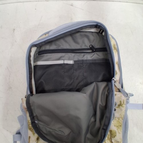 THE NORTH FACE JESTER EVERYDAY LAPTOP BACKPACK - 28L - DESERT STONE FLORAL DYE PRINT/FROST GREY image 4