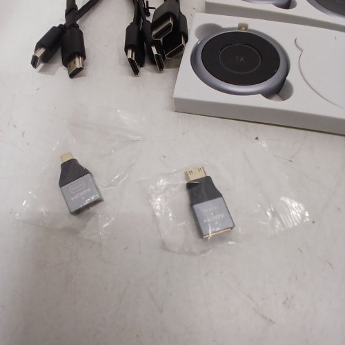 3PC AIMIBO WIRELESS HDMI EXTENDER SET - 1920 X 1080P@60HZ -1 TRANSMITTER, X2 RECIEVERS - BLACK (MODEL: Q3) image 4