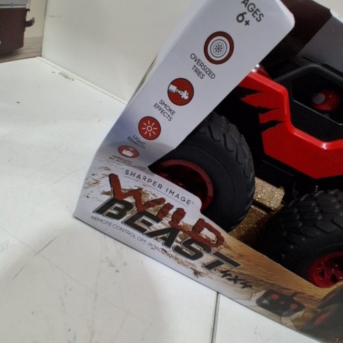 SHARPER IMAGE WILD BEAST REMOTE CONTROL OFF-ROAD 4X4 TRUCK - RED /BLACK image 3