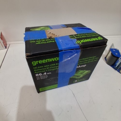 3PC GREENWORKS 4A DUAL PORT BATTERY CHARGER AND 2 4.0AH LITHIUM ION BATTERY - 24V - GREEN/BLACK (MODEL: CAG817/BAG709) image 4