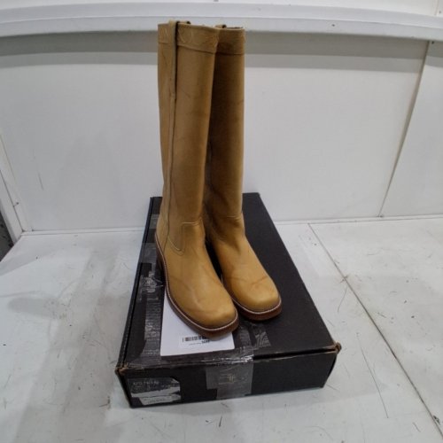 WOMEN'S FRYE KATE PULL ON VINTAGE LEATHER HEELED BOOTS - SIZE 9 - YELLOW/BANANA (STYLE: FR41522-BANA) image 2