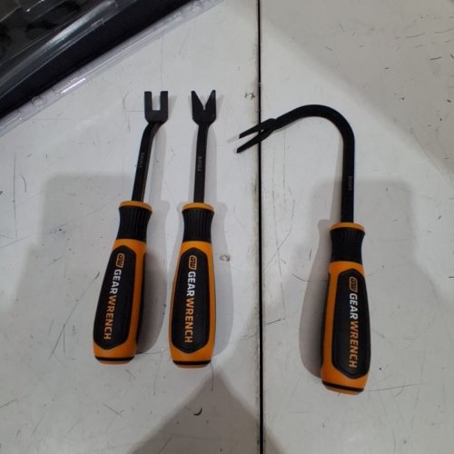 3PC GEARWRENCH DOOR PANEL REMOVER TOOL SET- BLACK/RED (MODEL: 84060) image 3