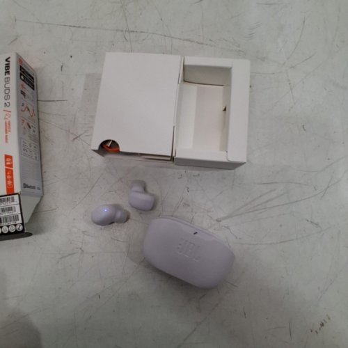 JBL VIBE BUDS 2 WITH SMART AMBIENT AND ACTIVE NOISE CANCELLING - WHITE (MODEL: JBLVBUDS2WHTAM) image 4