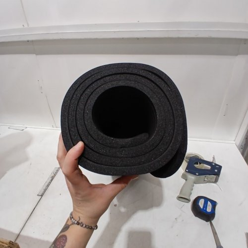 AMAZON BASICS TPE YOGA MAT - 73.6" X 24" X 0.24" - BLACK image 3