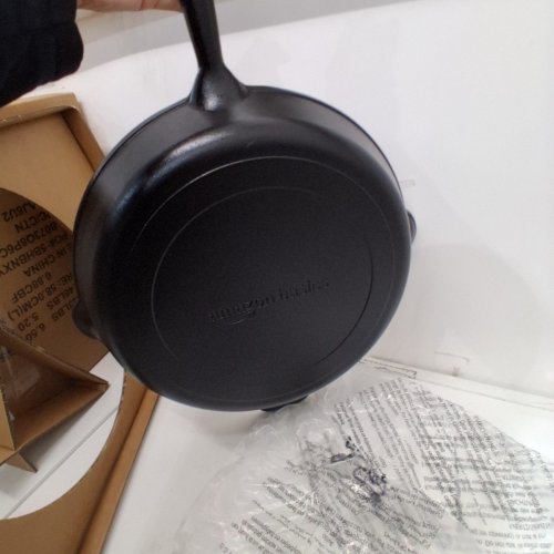 AMAZON BASICS PRE-SEASONED CAST IRON SKILLET PAN - 15" - BLACK image 3