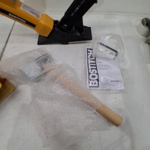 BOSTITCH 2-IN-1 FLOORING TOOL WITH MALLET - YELLOW/BLACK (MODEL: BTFP12569) image 3