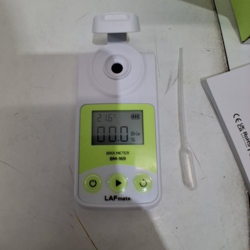 LAFMATE BRIX REFRACTOMETER- FOR WINE MAKING AND HOME BREWING - 0-55% BRIX - WHITE/GREEN (MODEL: BM-169) image 2