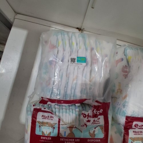 83PK PAMPERS SWADDLERS 100% LEAKPROOF DISPOSABLE BABY DIAPERS - SIZE 5 image 4