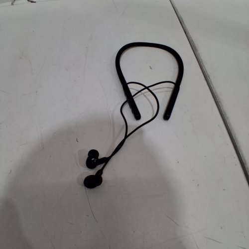 ONN. WIRELESS BLUETOOTH NECKBAND PRO EARPHONES WITH NOISE CANCELATION - BLACK image 3