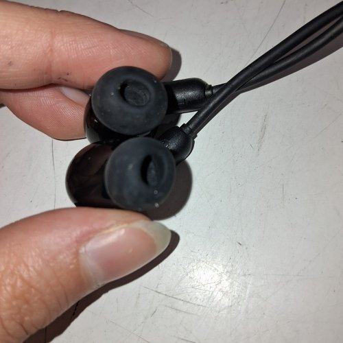 ONN. WIRELESS BLUETOOTH NECKBAND PRO EARPHONES WITH NOISE CANCELATION - BLACK image 5