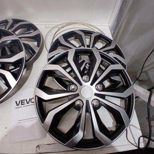 VEVOR WHEEL RIM COVER HUBCAPS - 15" - BLACK AND SILVER (MODEL: T-R15-10) image 4