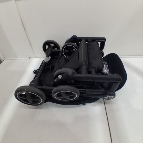 MAXI-COSI LARA ULTRA COMPACT FOLDABLE STROLLER - ESSENTIAL BLACK (MODEL: 01323CFNA) image 6