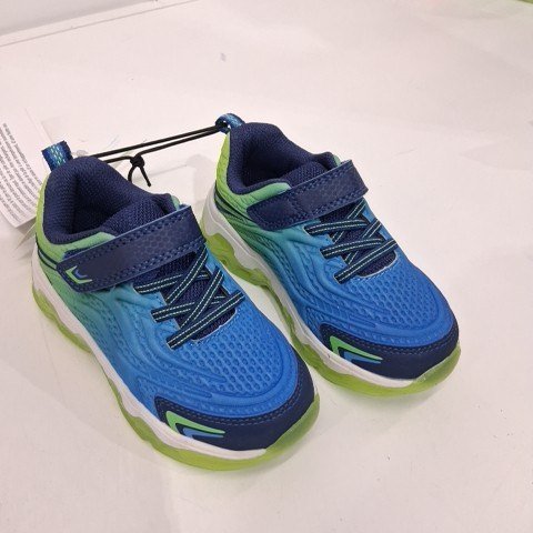 BOY'S ATHLETIC SHOES - SIZE 8 - BLUE/ LIME GREEN image 2