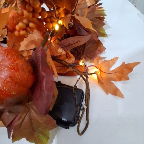SHARECONN PUMPKIN AND MAPLE LEAF LIGHT UP GARLAND - 9FT - ORANGE image 2