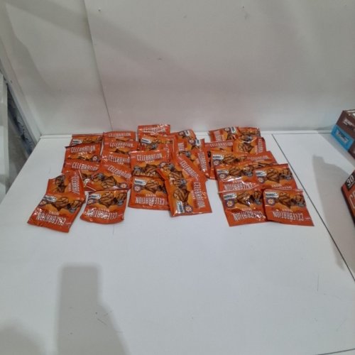 30PK LECLERK CELEBRATION MINI CHOCOLATE CHIP COOKIES - 26G EACH image 3