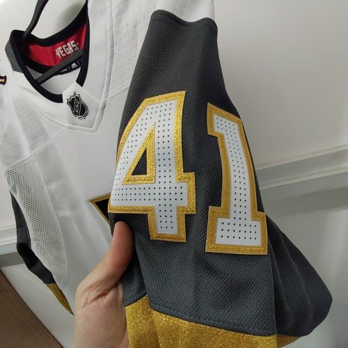 *SIGNED* MENS NHL WRESTLEMANIA WWE LAS VEGAS 41 CODY RHODES VEGAS GOLDEN KNIGHTS JERSEY - SIZE 56 - FANATICS COA - 19 OF 41 image 7