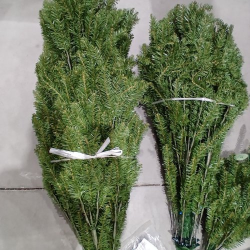 NATIONAL TREE COMPANY ARTIFICIAL UNLIT CHRISTMAS TREE - 6FT - GREEN (MODEL: 2JYRH3WN) image 2