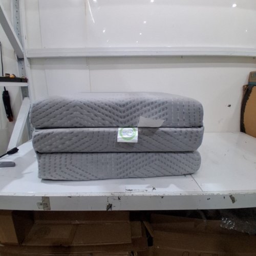 CERTIPUR-US TRI FOLDING MATTRESS WITH WASHABLE COVER - 25" X 75" X 4" - GREY image 2