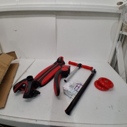 GOTRAX GS2 2-IN-1 FOLDABLE SCOOTER WITH REMOVABLE SEAT AND LIGHT UP WHEELS - 100LBS MAX - RED/BLACK (MODEL: GS2) image 3