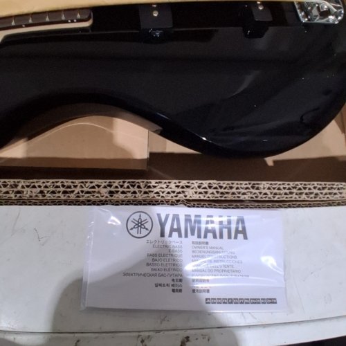 YAMAHA 4 STRING ELECTRIC BASS GUITAR - RIGHT HANDED - BLACK (MODEL: TRBX174) image 4