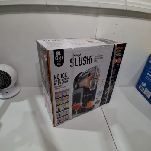 NINJA SLUSHI FROZEN DRINK MAKER WITH RAPIDCHILL TECHNOLOGY - 2.6L CAP - ARCTIC BLUE/GREY (MODEL: FS301C) image 2