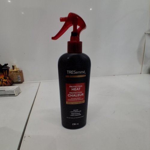 TRESEMMÉ HEAT PROTECTION STYLING SPRAY - 236 ML image 2