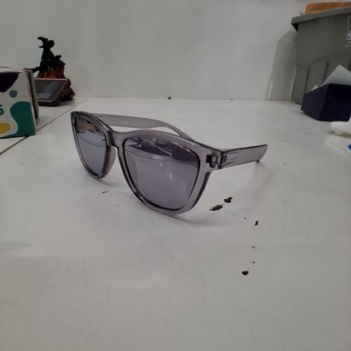 WOMENS STELLAR PLASTIC FRAME SUNGLASSES - TRANSLUCENT GRAY image 4