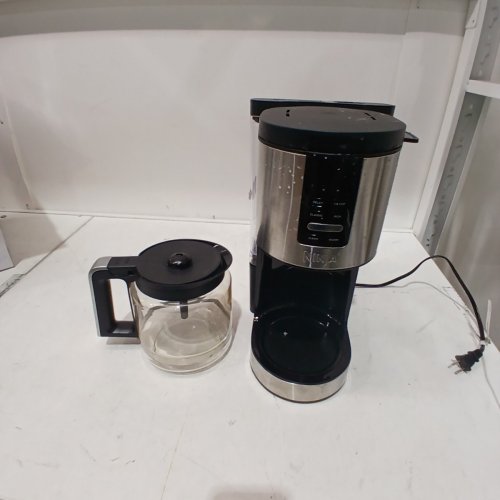 NINJA XL PROGRAMMABLE DIGITAL COFFEE MAKER - 14 CUP CARAFE - BLACK/STAINLESS STEEL - (MODEL: DCM200C) image 3