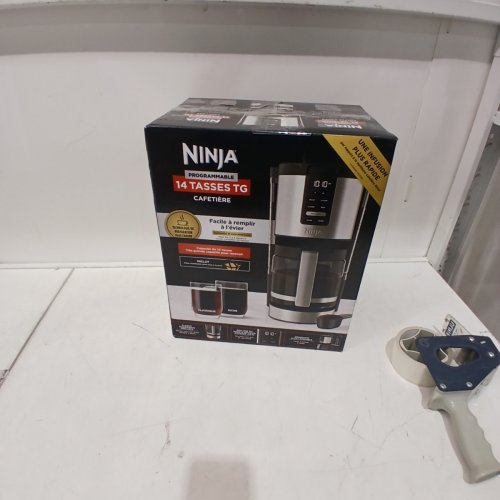 NINJA XL PROGRAMMABLE DIGITAL COFFEE MAKER - 14 CUP CARAFE - BLACK/STAINLESS STEEL - (MODEL: DCM200C) image 5