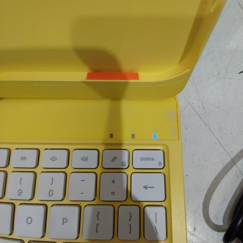 TYPECASE FOLIO KEYBOARD CASE FOR IPAD A16 11TH/10TH GEN - YELLOW (MODEL: KB16S-100) image 3