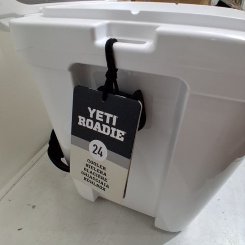 YETI ROADIE 24 HARDSIDE PORTABLE COOLER - 20L CAPACITY - WHITE image 4