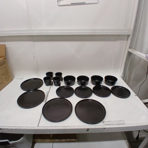 16PC STONE LAIN STONEWARE DINNERWARE SET, MICROWAVE & DISHWASHER SAFE - MATTE BLACK (MODEL: BLB0193) image 2