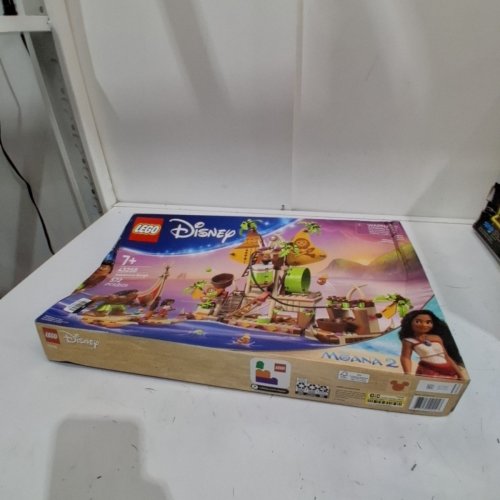 615PC LEGO DISNEY MOANA 2 BUILDING SET - 7+ (MODEL: 43258) image 2