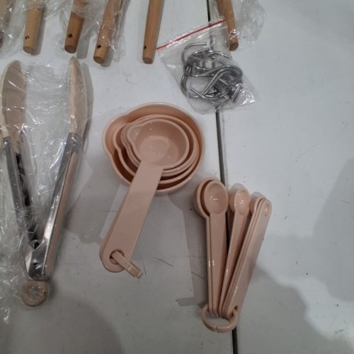 31PC HECEF SILICONE KITCHEN UTENSIL SET WITH STAINLESS STEEL HOLDER - KHAKI image 3