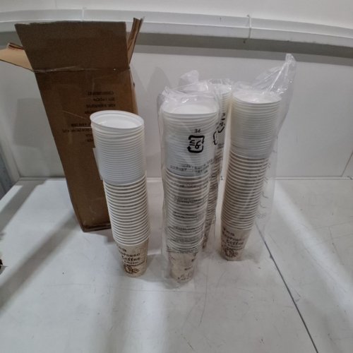100PK AMAZON BASICS DISPOSABLE PAPER COFFEE CUPS WITH LIDS - 16OZ - MULTICOLOR image 2