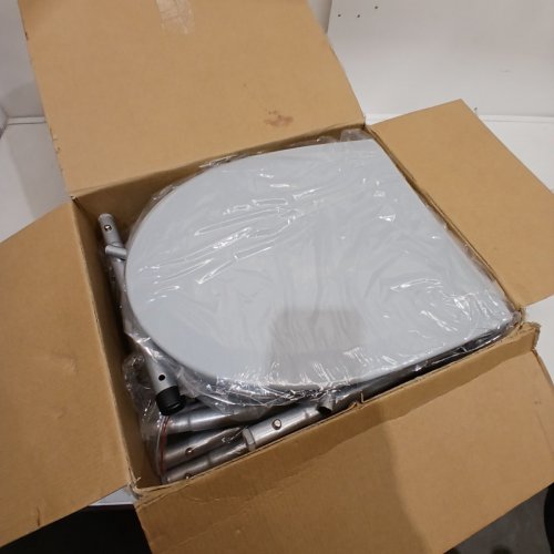 LIVINGBASICS PORTABLE COMMODE CHAIR WITH ADJUSTABLE HEIGHT - 300 LBS MAX - (MODEL: DR3313) image 2