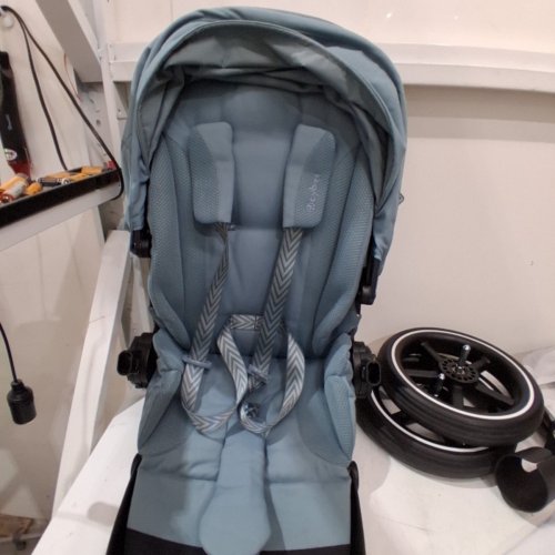 CYBEX GAZELLE S MODULAR STROLLER FOR INFANTS & TODDLERS - INCLUDES DETACHABLE SHOPPING BASKET, OVER 20+ CONFIGURATIONS, FOLDS FLAT FOR EASY STORAGE - LIGHT BLUE W/ TAUPE FRAME image 8