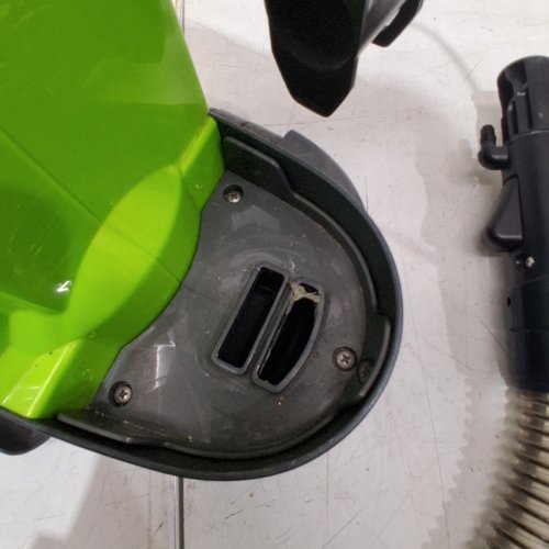 BISSELL LITTLE GREEN PORTABLE DEEP CLEANING VACUUM - 37OZ TANK MAX - GREEN/GREY (MODEL : 2513B) image 7