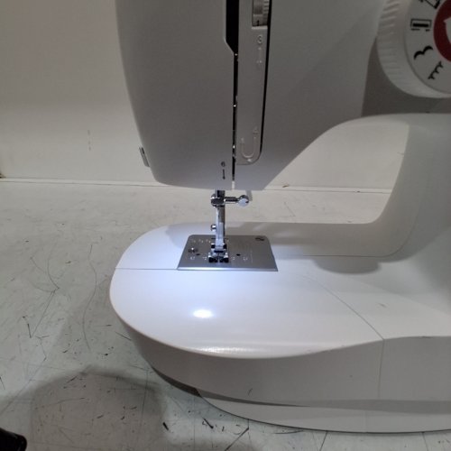 SINGER MECHANICAL SEWING MACHINE - WHITE - (MODEL: MX60) image 2