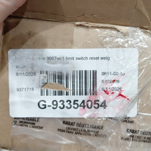 TELEMECANIQUE SENSORS LIMIT SWITCH ACCESSORY, RESET WEIGHT & CHAIN SET - SILVER image 2