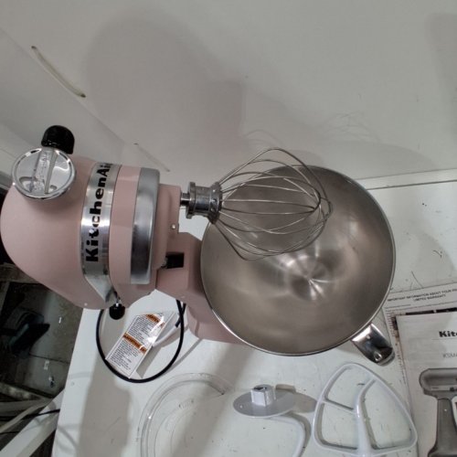 KITCHENAID ARTISAN SERIES TILT-HEAD STAND MIXER WITH SPLASH GUARD - 5QT. BOWL - MATTE FEATHER PINK (MODEL: KSM150PSFT) image 5