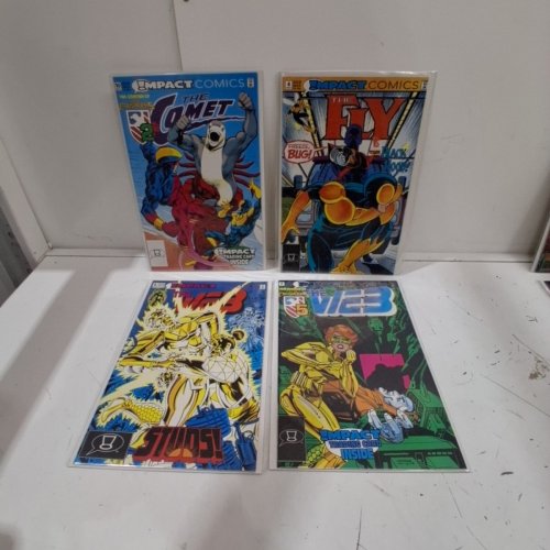4 ASSTD IMPACT COMIC BOOKS - THE FLY #4, THE COMET #10, THE WEB #8, #9 - VARIOUS AUTHORS image 2