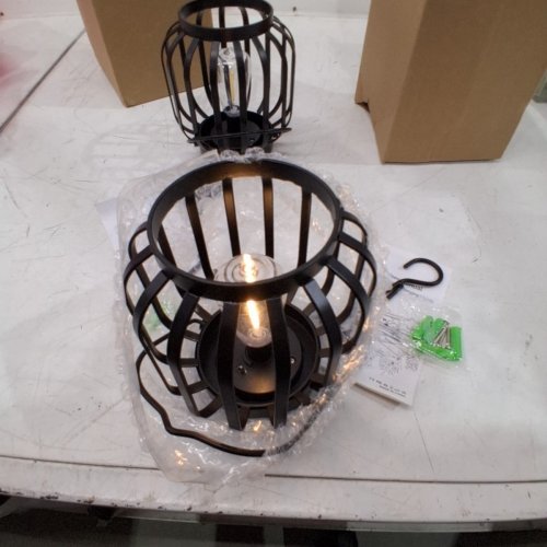 2PK METAL SOLAR HANGING LANTERN LIGHTS FOR OUTDOORS- BLACK image 4