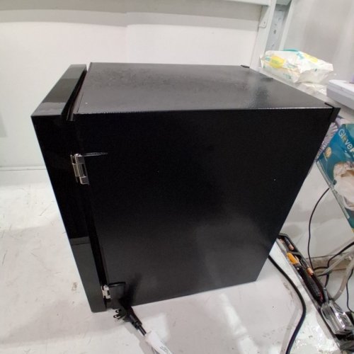 EUHOMY BEVERAGE REFRIGERATOR COOLER WITH 40°F-61°F DIGITAL TEMPERATURE CONTROL - 18L (HOLDS 25 CANS) - BLACK (MODEL: FWC008-11BL-CAEH /‎ WC-6B) image 6